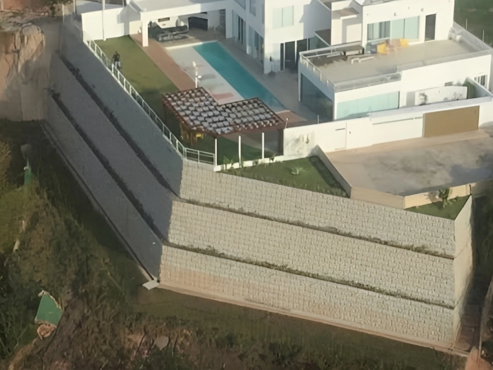 Casa em Condomínio Fechado